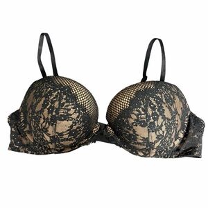 Victoria's Secret Very Sexy Push-Up Black Lace Bra with Rhinestones - Size 38B